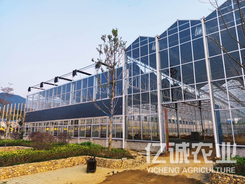 智能溫室大棚建設也稱作自動化溫室由計算機控制各種系統(tǒng)